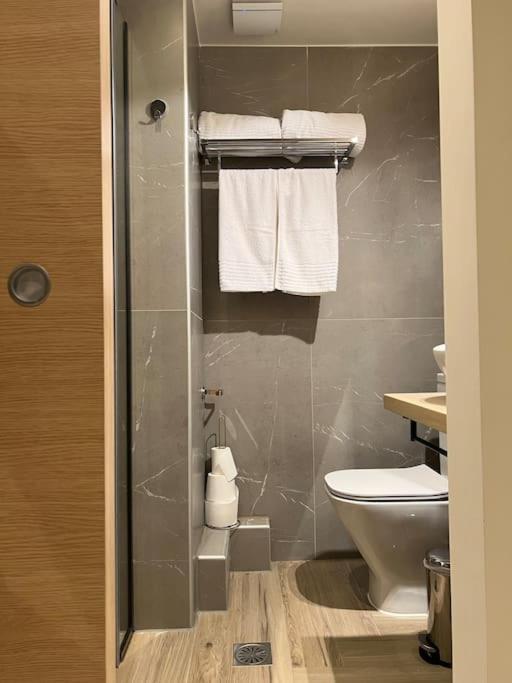 Στούντιο 305 Apartment Tesalonika Bagian luar foto